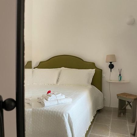 Dimora San Michele Hotel Castellana Grotte Exterior photo