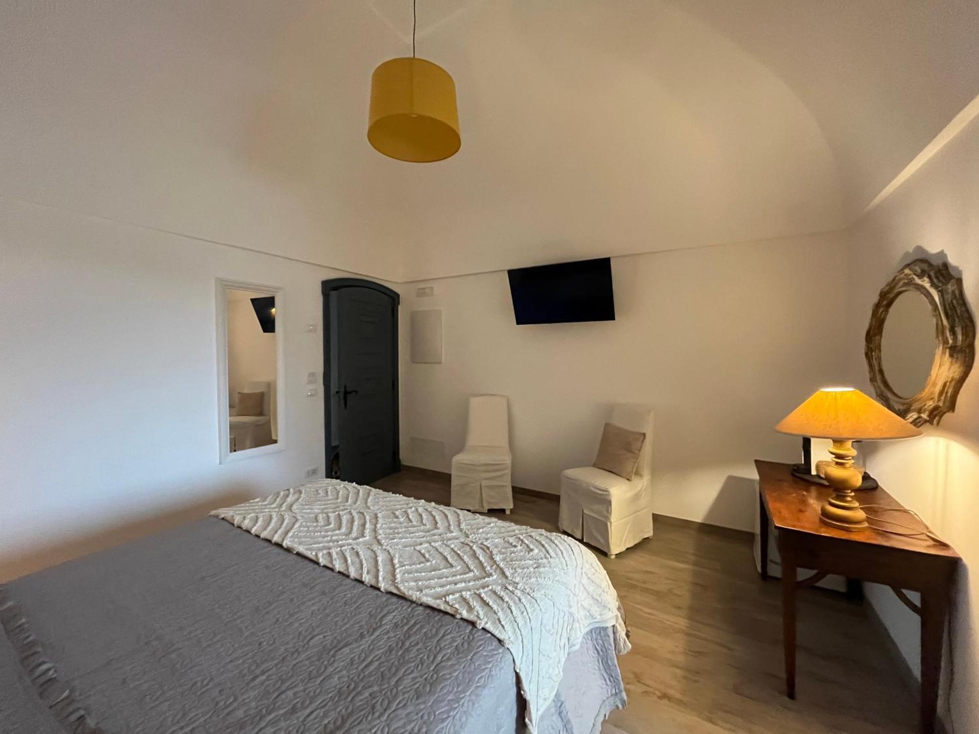 Dimora San Michele Hotel Castellana Grotte Exterior photo