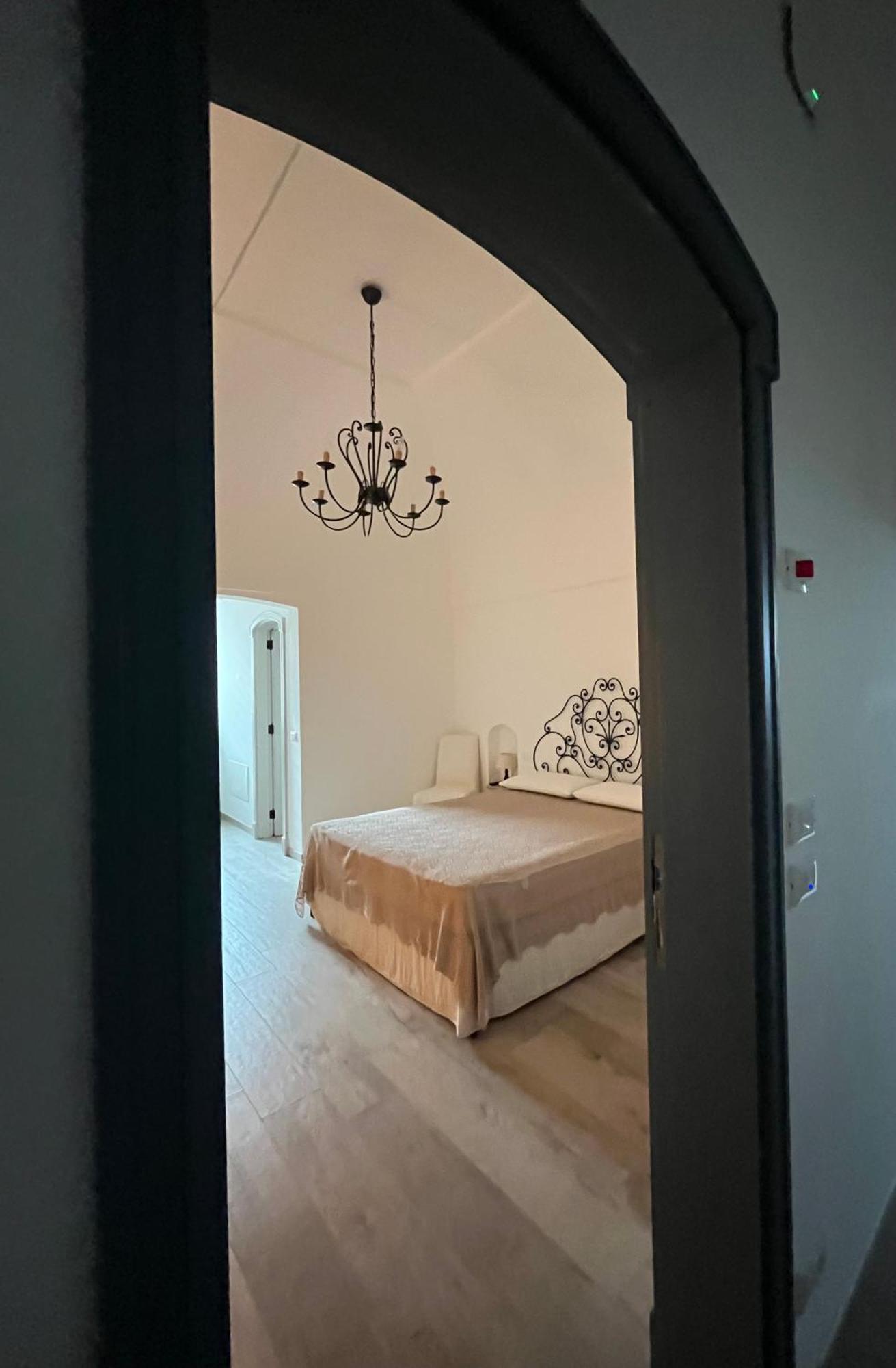 Dimora San Michele Hotel Castellana Grotte Exterior photo